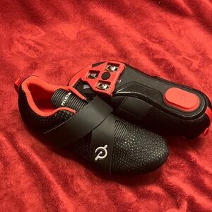 Peloton Altos Cycling Shoes with Delta Cleats, W8.5 M7 EU39.3, Unisex, Very Good